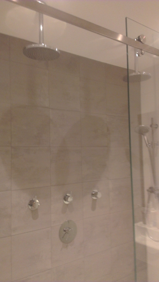 Badkamer verbouwen renovatie zaandam amsterdam Kleine Vierkante Badkamer ~ Badkamer verbouwen renovatie zaandam amsterdam
